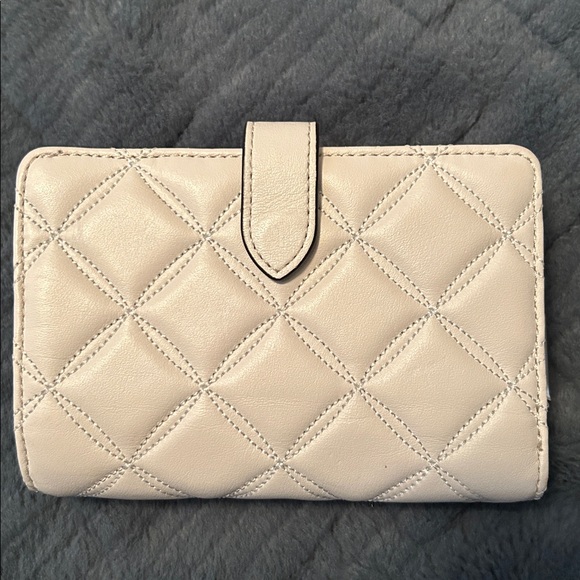 Kate Spade Quilted Beige Wallet - Picture 3 of 8